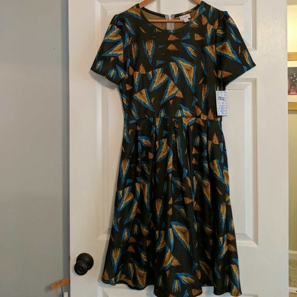 NWT Lularoe Amelia